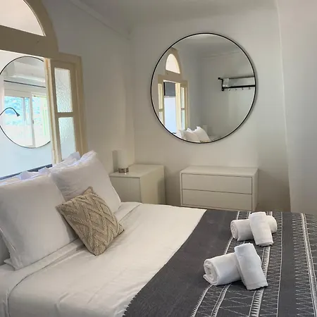Bay Sea View Old Town Apartment Menton